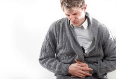 С чем связана температура и болит спина