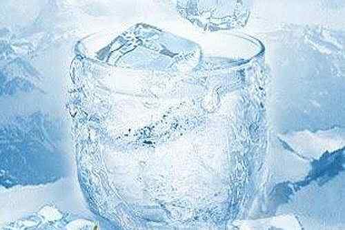 употребления холодных продуктов на ветру